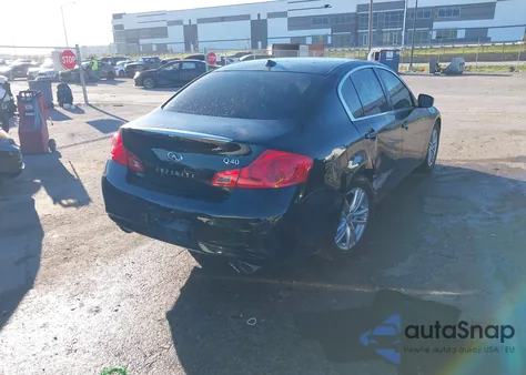 2015 Infiniti Q40 z USA, uszkodzony, nr VIN JN1CV6AR8FM520286